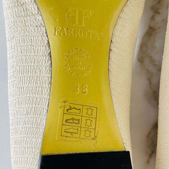 FARRUTX All leather cream ballerina flats, tie front, EU 38, size 7.5. - Picture 8 of 9